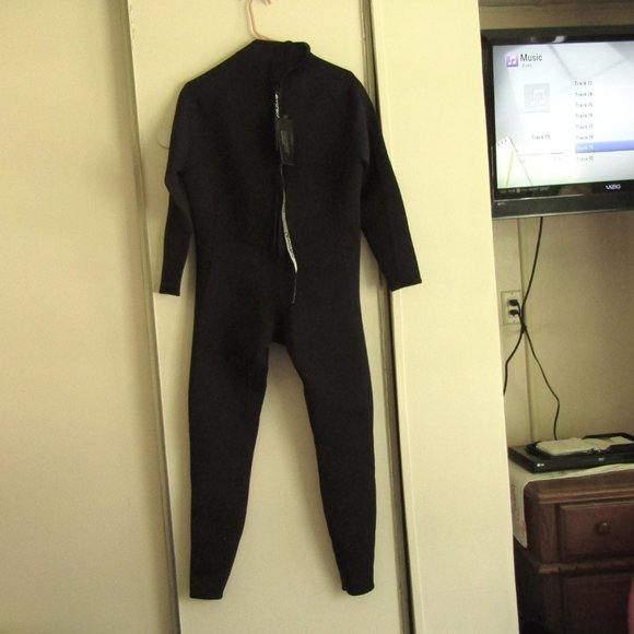 NEW Lemorecn Black Men's Wetsuit NWT - Picture 1 of 10